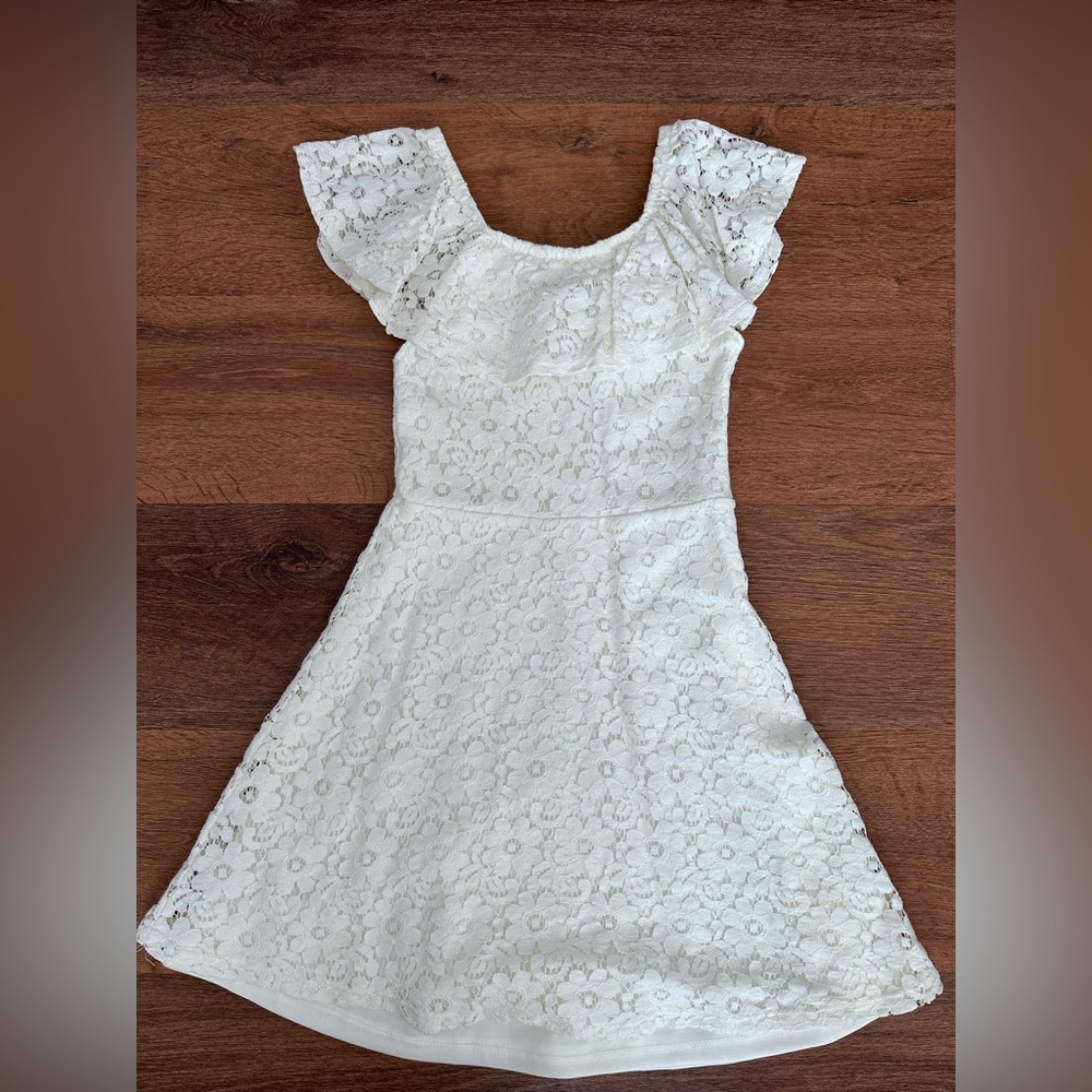NWOT Girls Size 10 Charming White Lace Dress